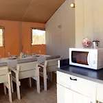 Grande Glamping With Pool Роскошный шатер *