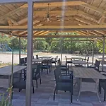 Роскошный шатер Grande Glamping With Pool Биоград-на-Мору