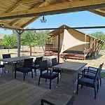 Grande Glamping With Pool * Биоград-на-Мору