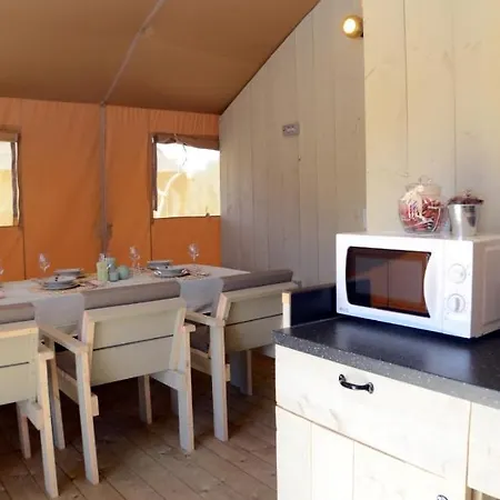 Grande Glamping With Pool Tente de luxe *