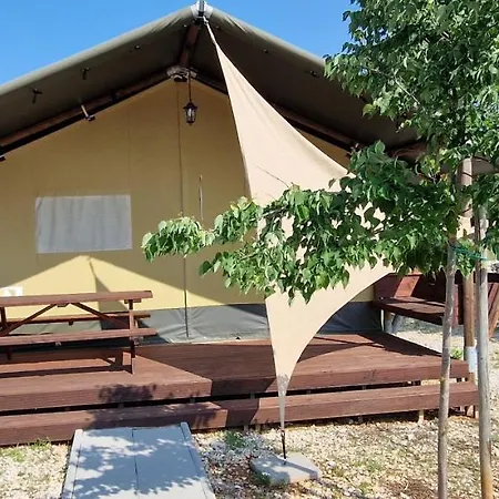 Grande Glamping With Pool *