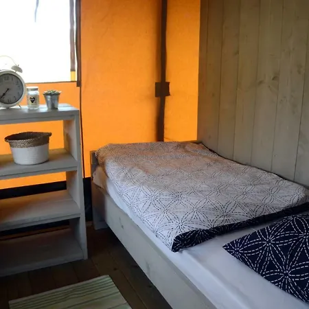 Grande Glamping With Pool Weißenburg