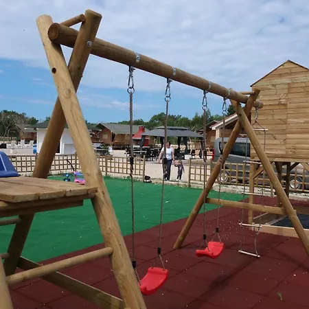 Grande Glamping With Pool Luxuszelt *