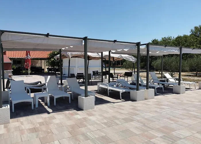 Grande Glamping With Pool Роскошный шатер *