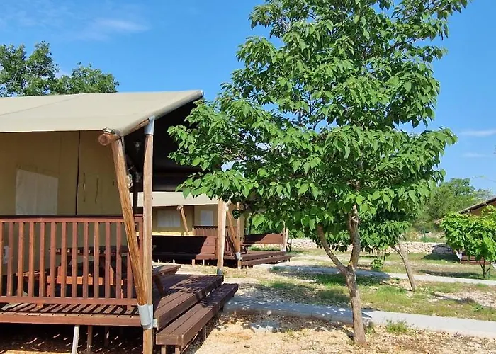 Grande Glamping With Pool Роскошный шатер *