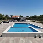 Grande Glamping With Pool *