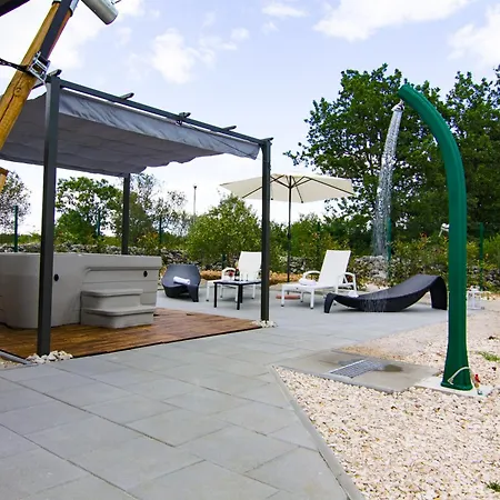 Grande Glamping With Pool *