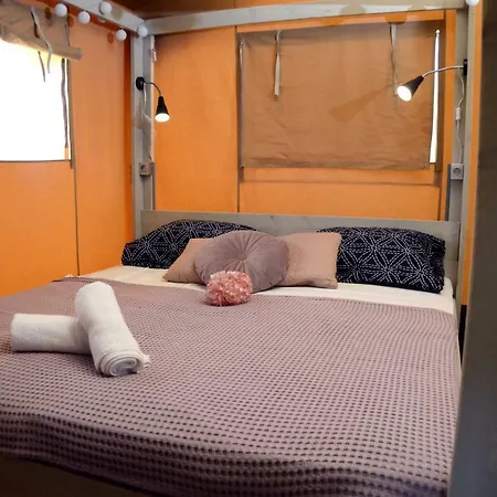 Luxury tent Grande Glamping With Pool Biograd Na Moru